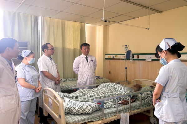 Crossing 2,500 Kilometers: 75-Year-Old Bangladeshi Patient Travels to China for Cancer Treatment and Rebirth